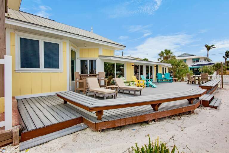 Outdoor Lounge