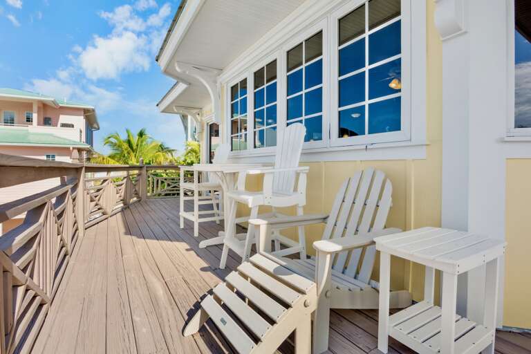 Balcony furnished for comfort - Second Floor