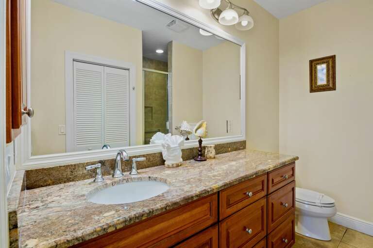 Primary Bathroom (First Floor) -Ensuite Bathroom