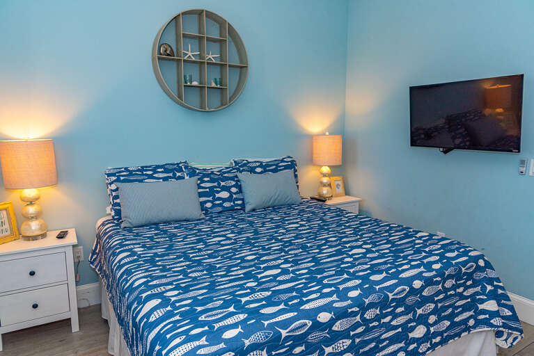 Second Bedroom - King