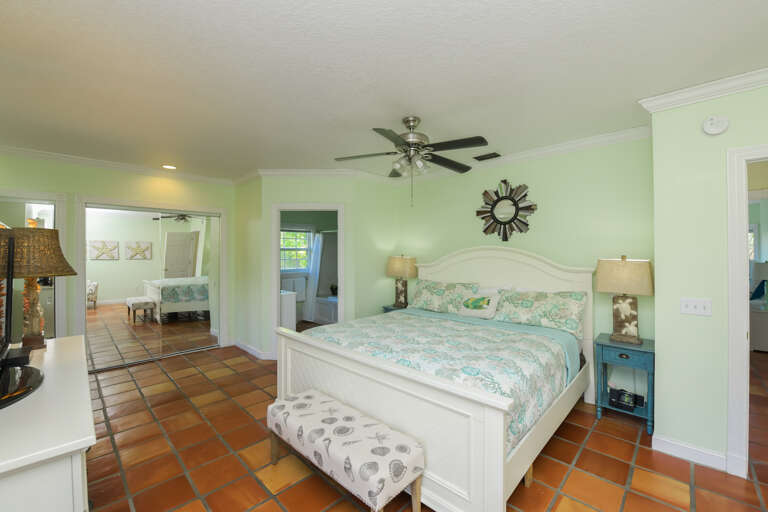 Second Bedroom - King