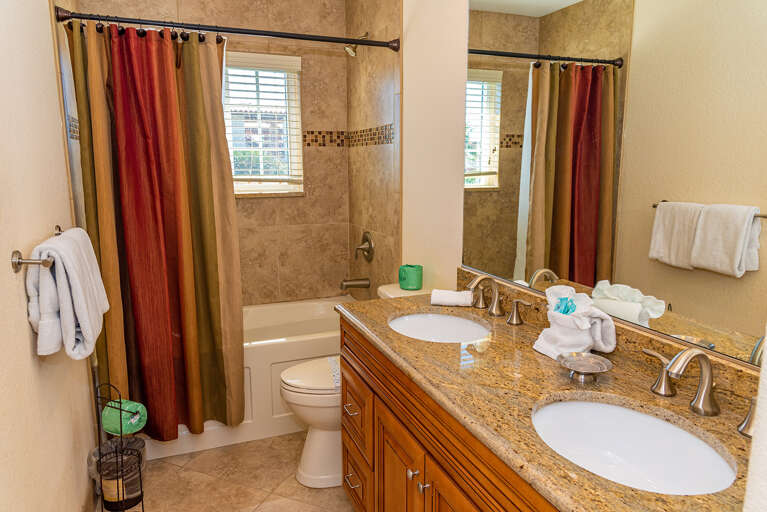 2nd floor shared guest bathroom