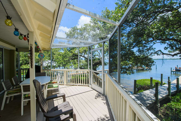 Balcony - Outdoor Dining - Bay Views