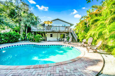 Whispering Whale Retreat by Anna Maria Vacations