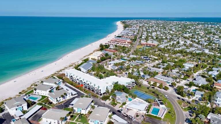 Luxury beachfront condo with stunning views