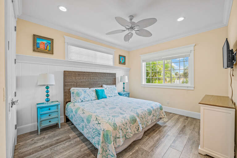Second Bedroom - King
