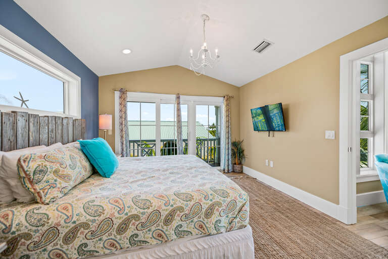 Second Bedroom - King