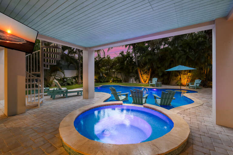 Private Pool and Spa