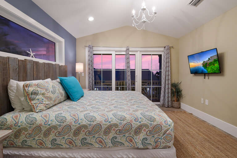 Second Bedroom - King