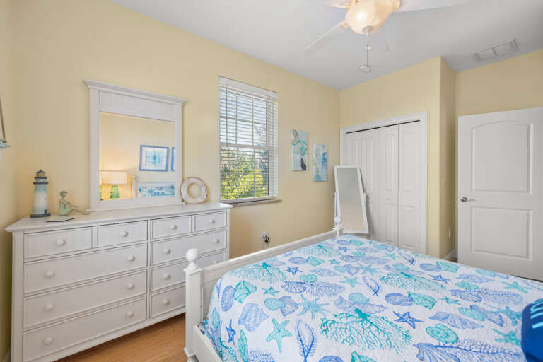 Third Bedroom - Queen