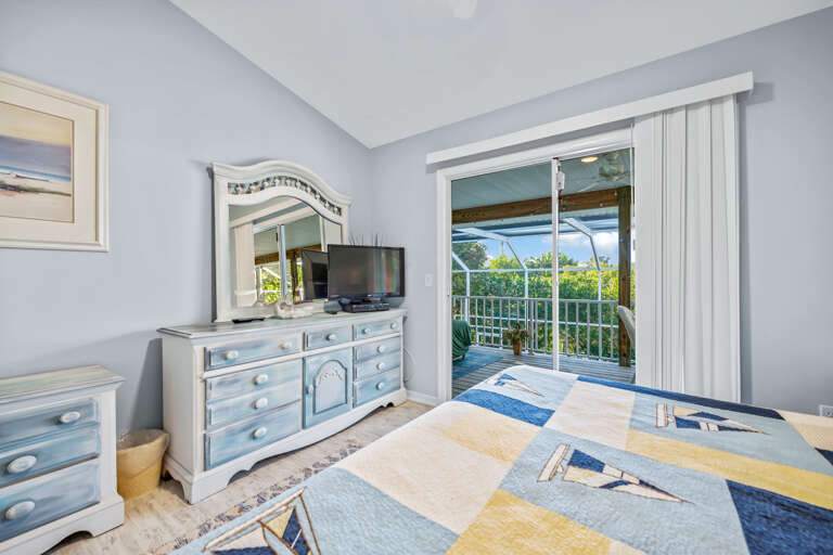 Second Bedroom-King Bed