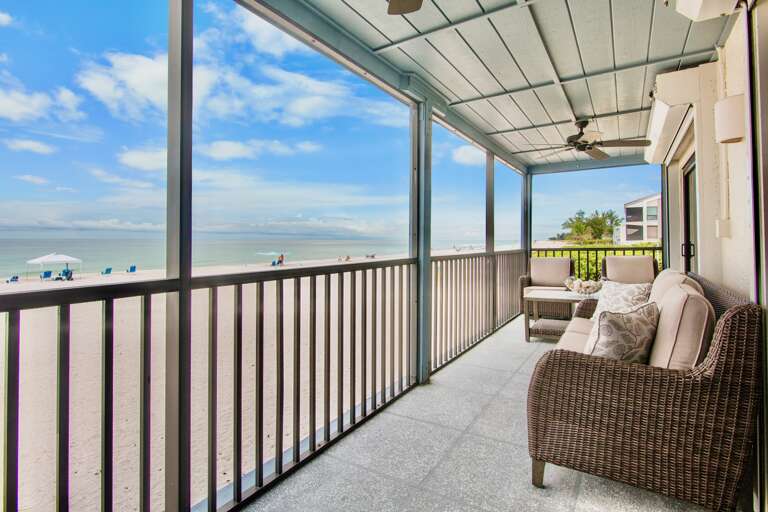 Balcony furnished for comfort