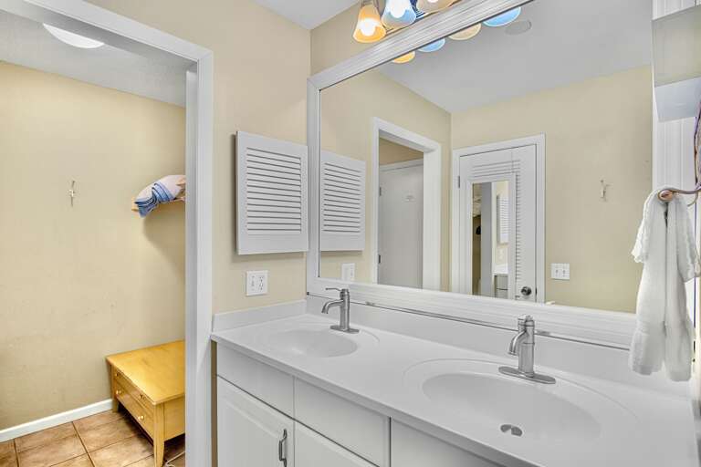 Second Bedroom, Ensuite Bathroom