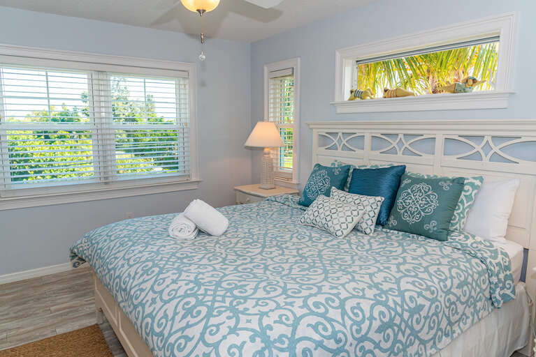 Primary Bedroom - Third Floor: King