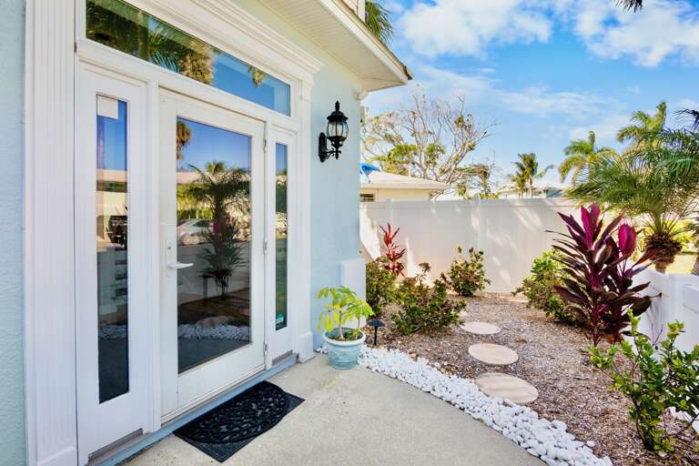 Castaway Cottage by Anna Maria Vacations