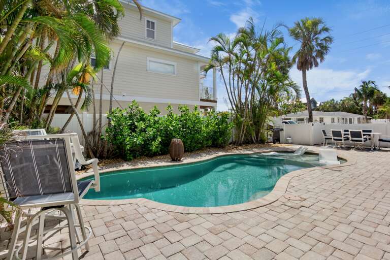 Tiki Sunshine by Anna Maria Vacations