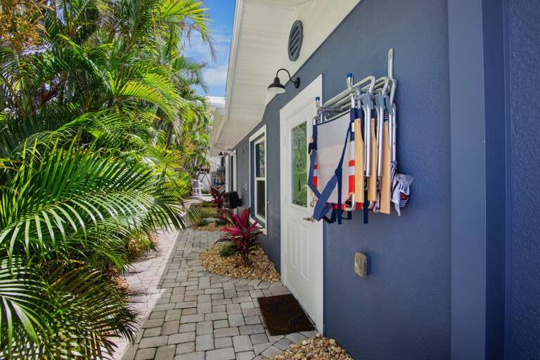 Tiki Sunshine by Anna Maria Vacations
