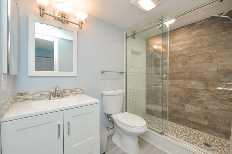 Primary En-suite Bathroom