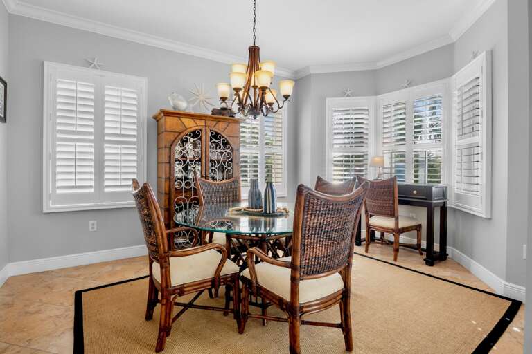 Additional Dining Area with Seating