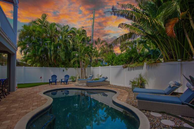 Private Pool with Sun Loungers