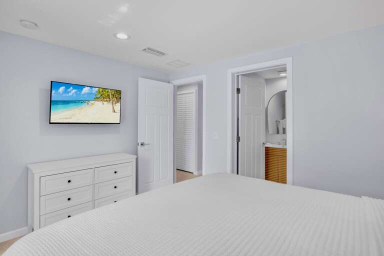 Second Bedroom A, King