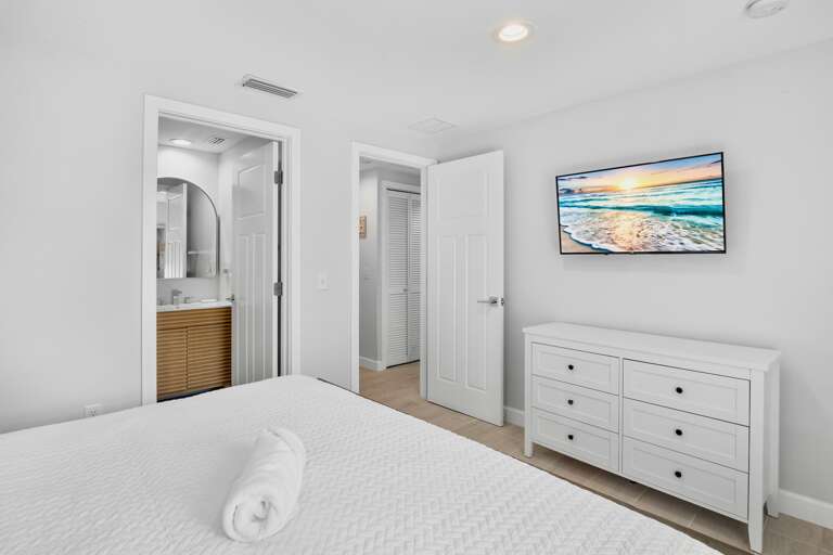 Primary Bedroom - King