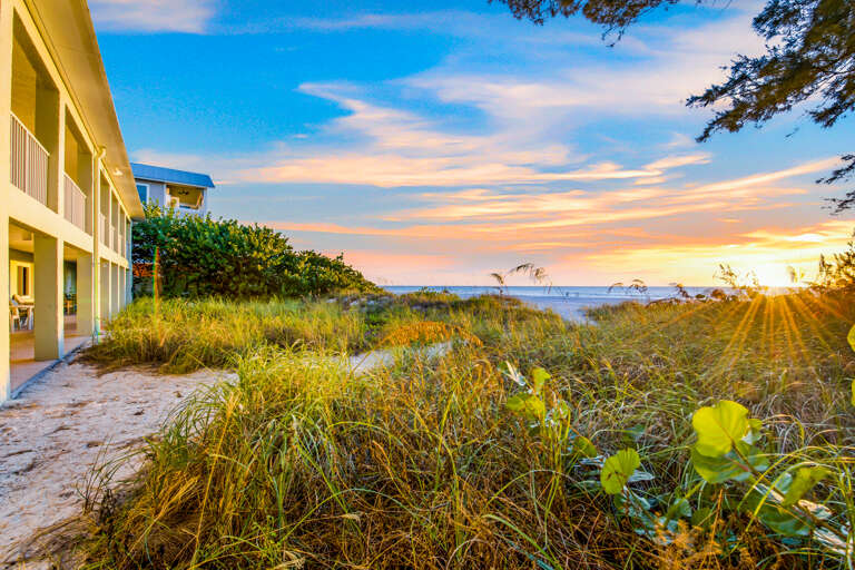 Direct Beach Access - Shell Cove