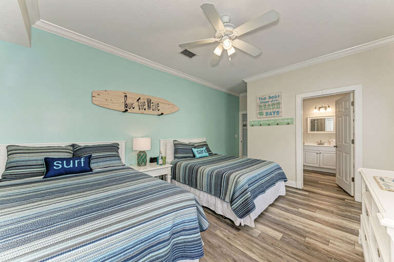Third Bedroom - 2 Queen Beds and Ensuite Bathroom