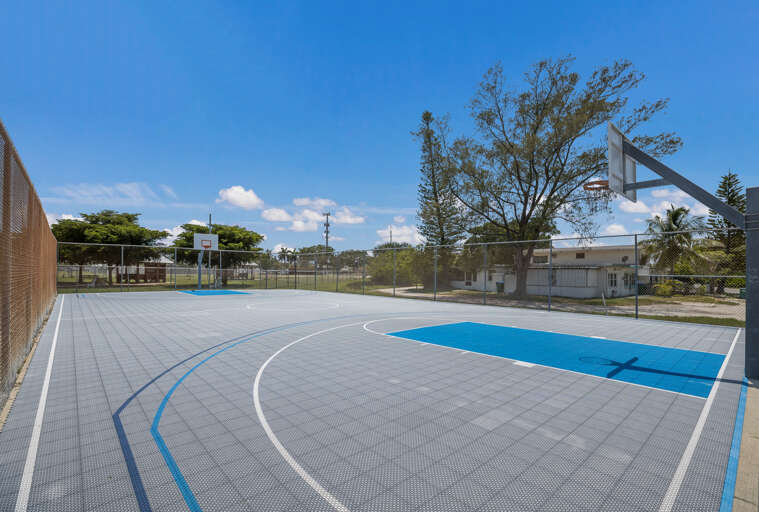 Nearby Tennis Courts