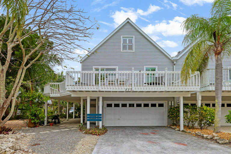 Inviting Exterior With Style