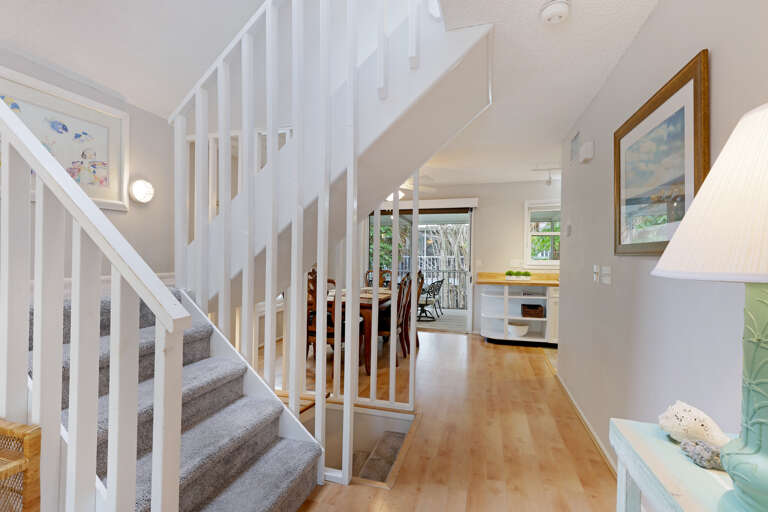 Modern Indoor Stair Feature