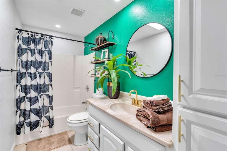 Primary Ensuite Bathroom - Sunny Side Up
