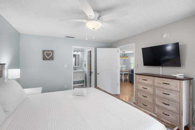 Primary Bedroom, King