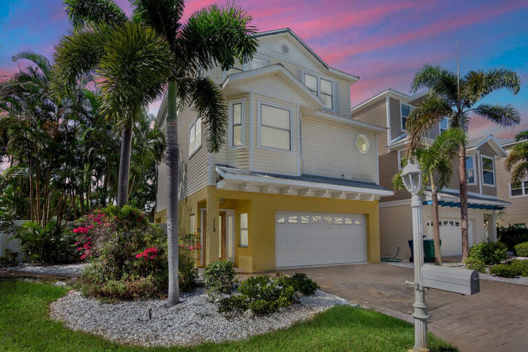 Villa Sand Dollar by Anna Maria Vacations