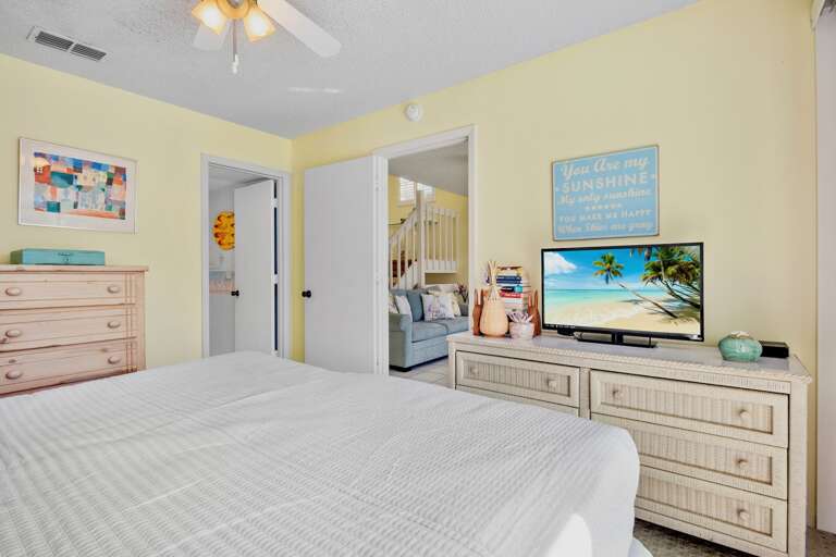 Primary Bedroom, King bed