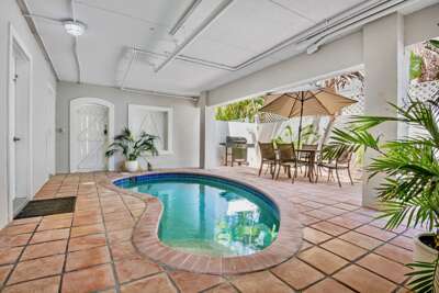 Covered Shared Patio with Pool, BBQ Grill and Dining