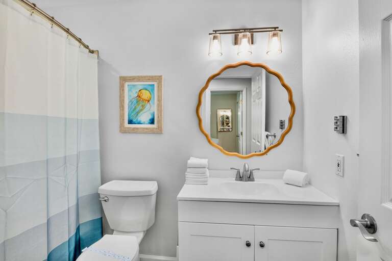 Hall Ensuite Bathroom