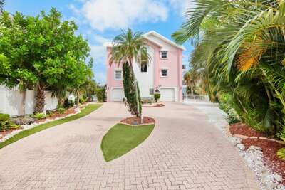 Island Bay House Unit A by Anna Maria Vacations