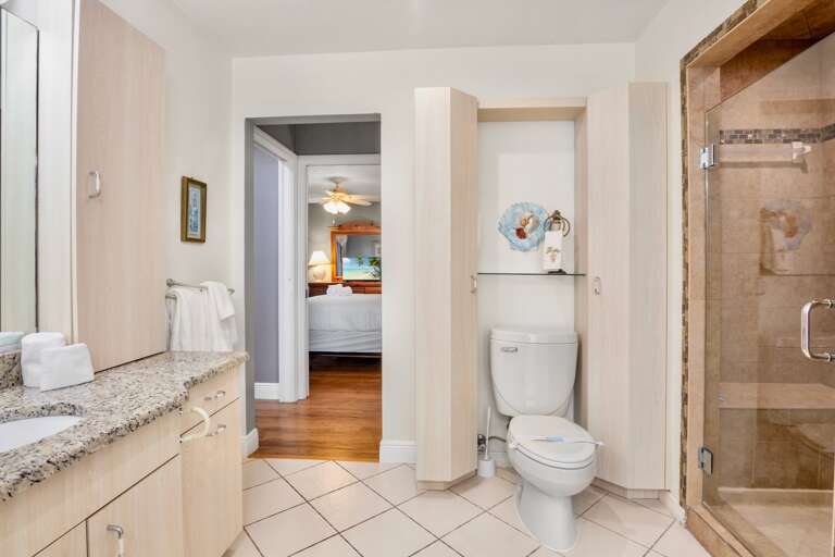 Primary Bathroom, Ensuite
