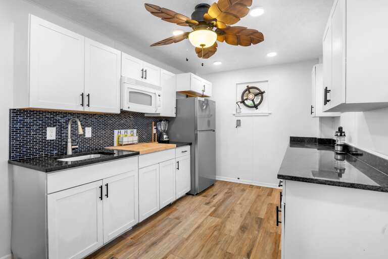 Poolside Kitchen