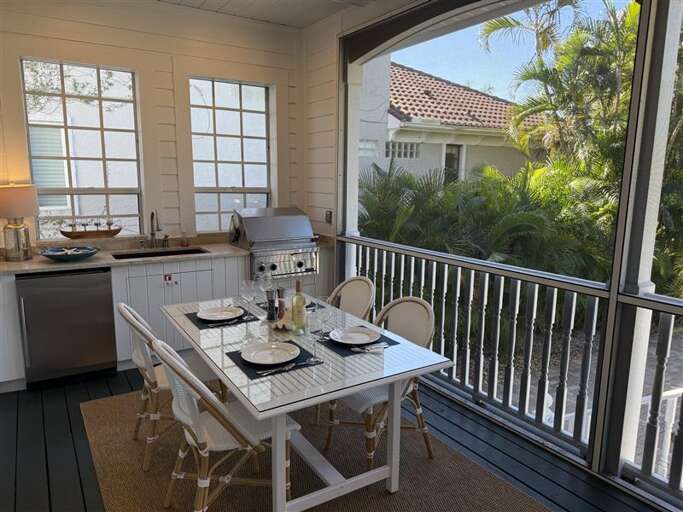 outdoor dining