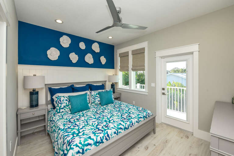 Fourth Bedroom, Third Floor - King