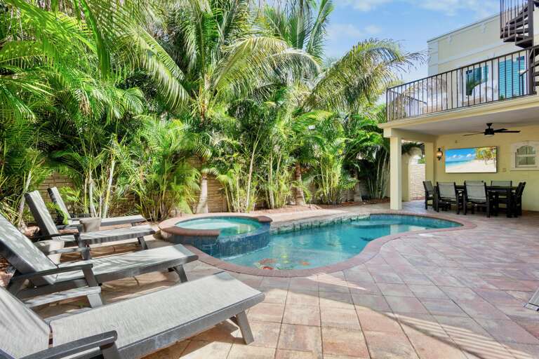 Private Pool and Spa
