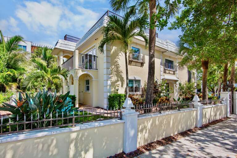 Casa Siesta by Siesta Key Luxury Rental Properties