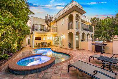 Casa Siesta by Siesta Key Luxury Rental Properties