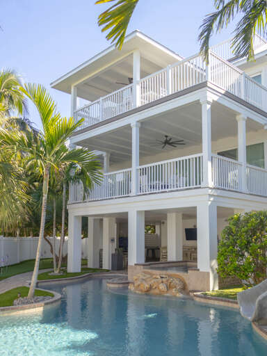 141 Avenida backyard pool area