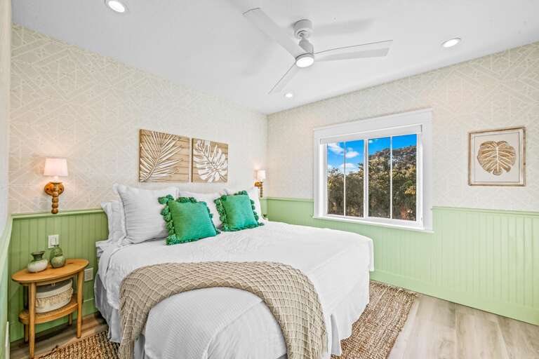 Third Bedroom (2nd floor), King bed