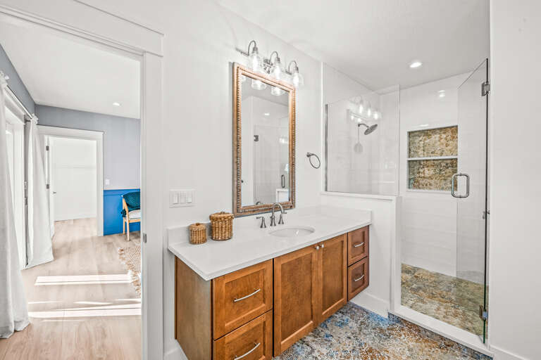 Primary Bedroom-Ensuite Bath