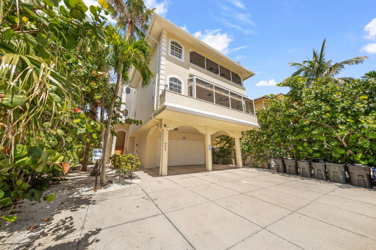 Island Sun by Siesta Key Luxury Rental Properties