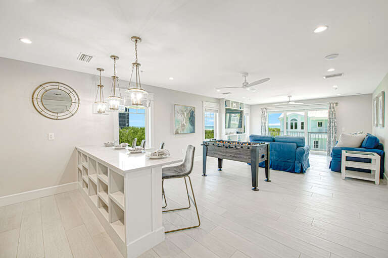Game Room with Wet Bar (3rd Level)